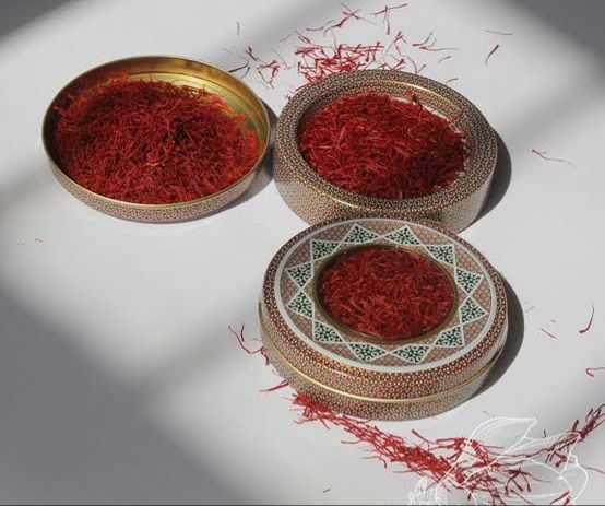 زعفران اعلاء با بسته بندی متفاوت
