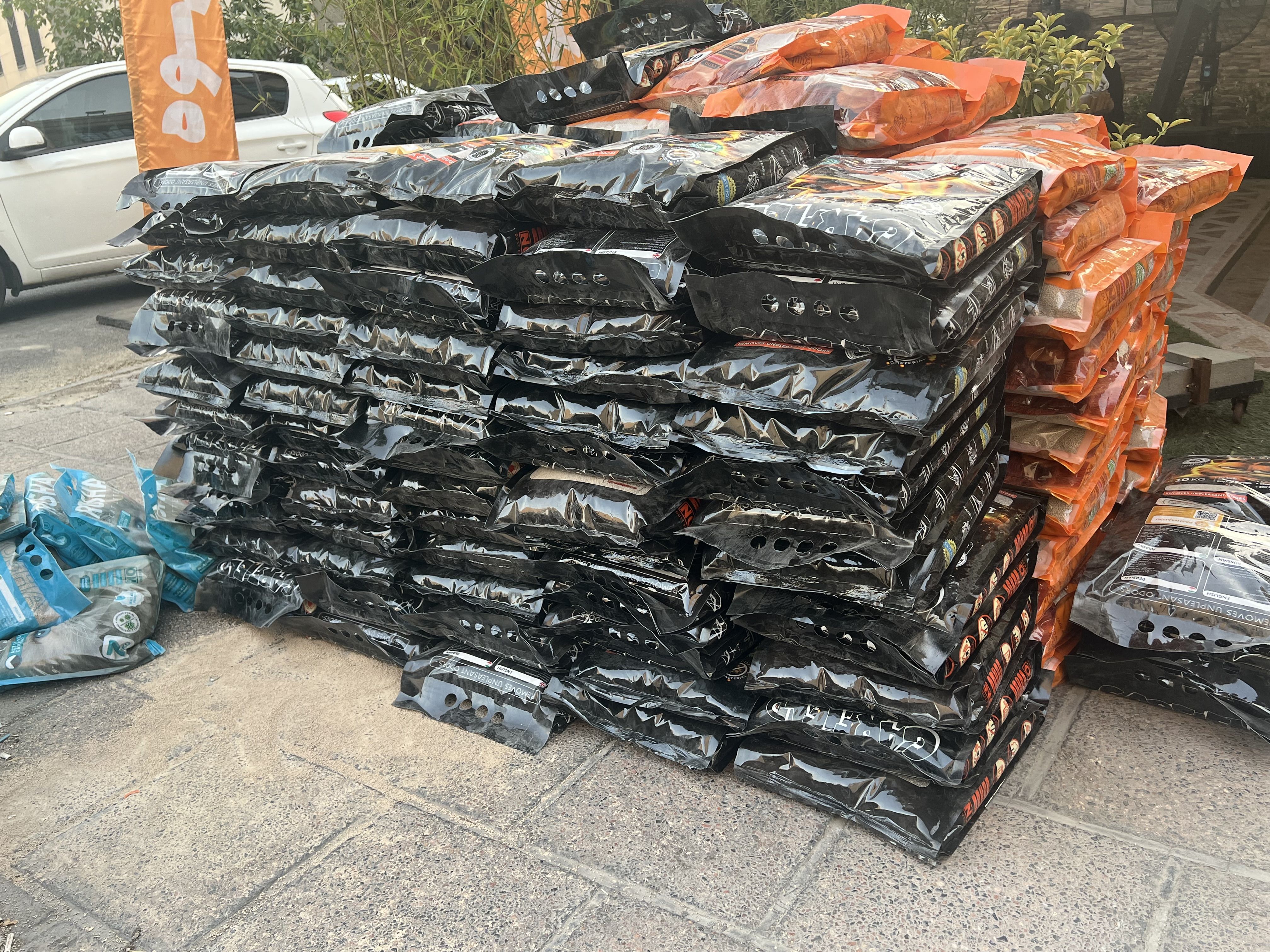 خاک گربه با کیفیت