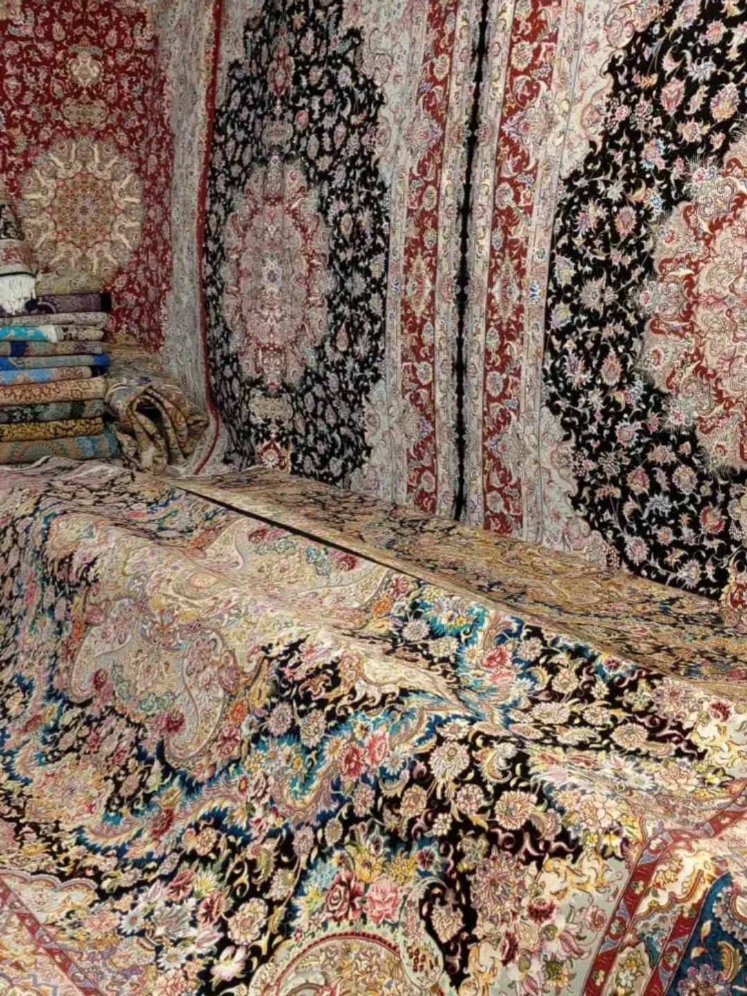 فرش دستباف ایرانی