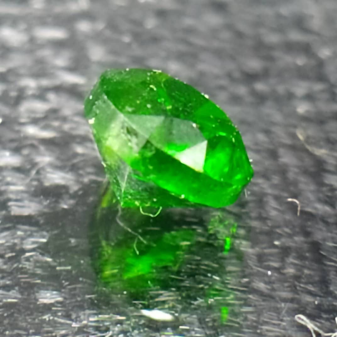 جواهر دمانتوئید D190
