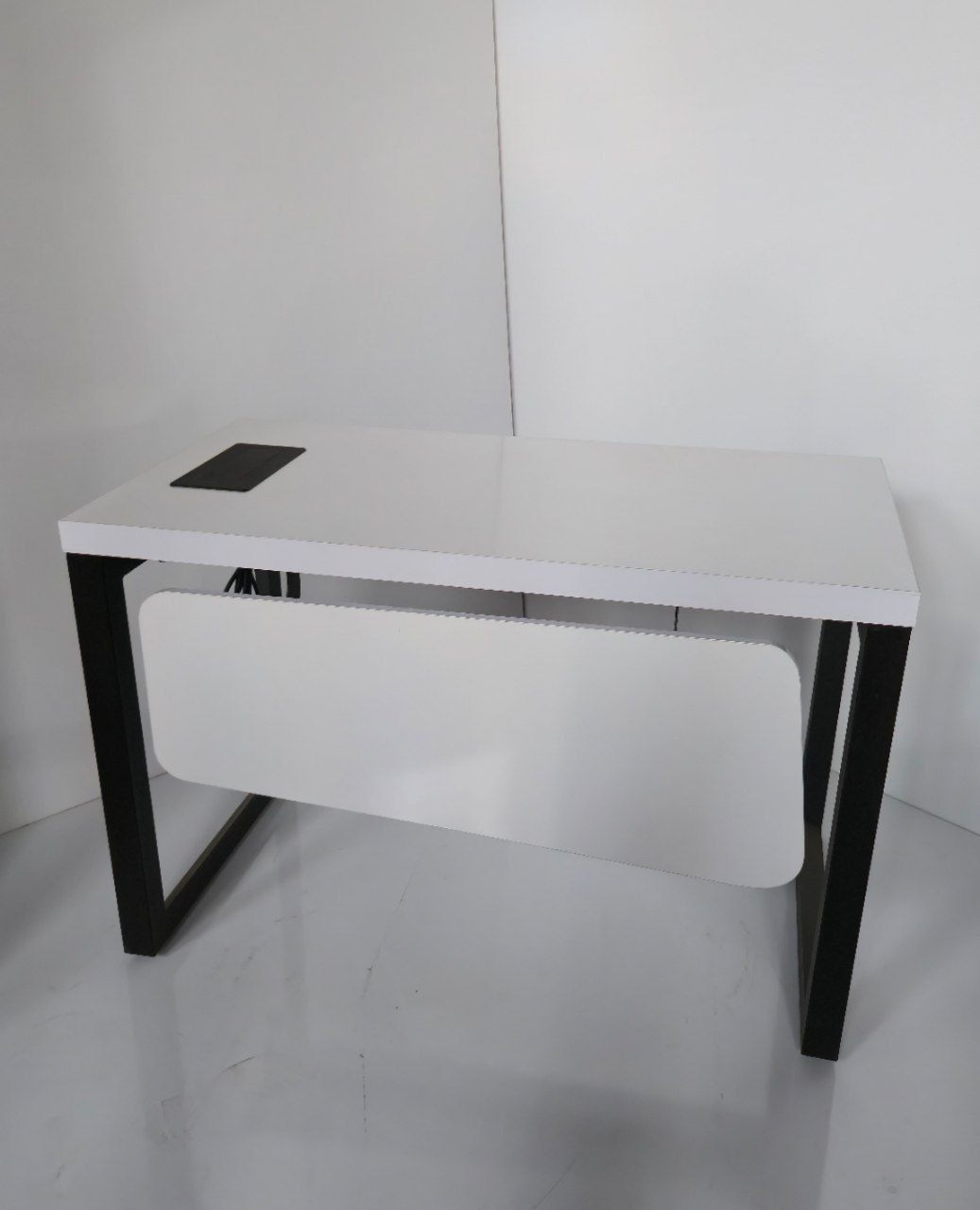 میز اداری مدرن