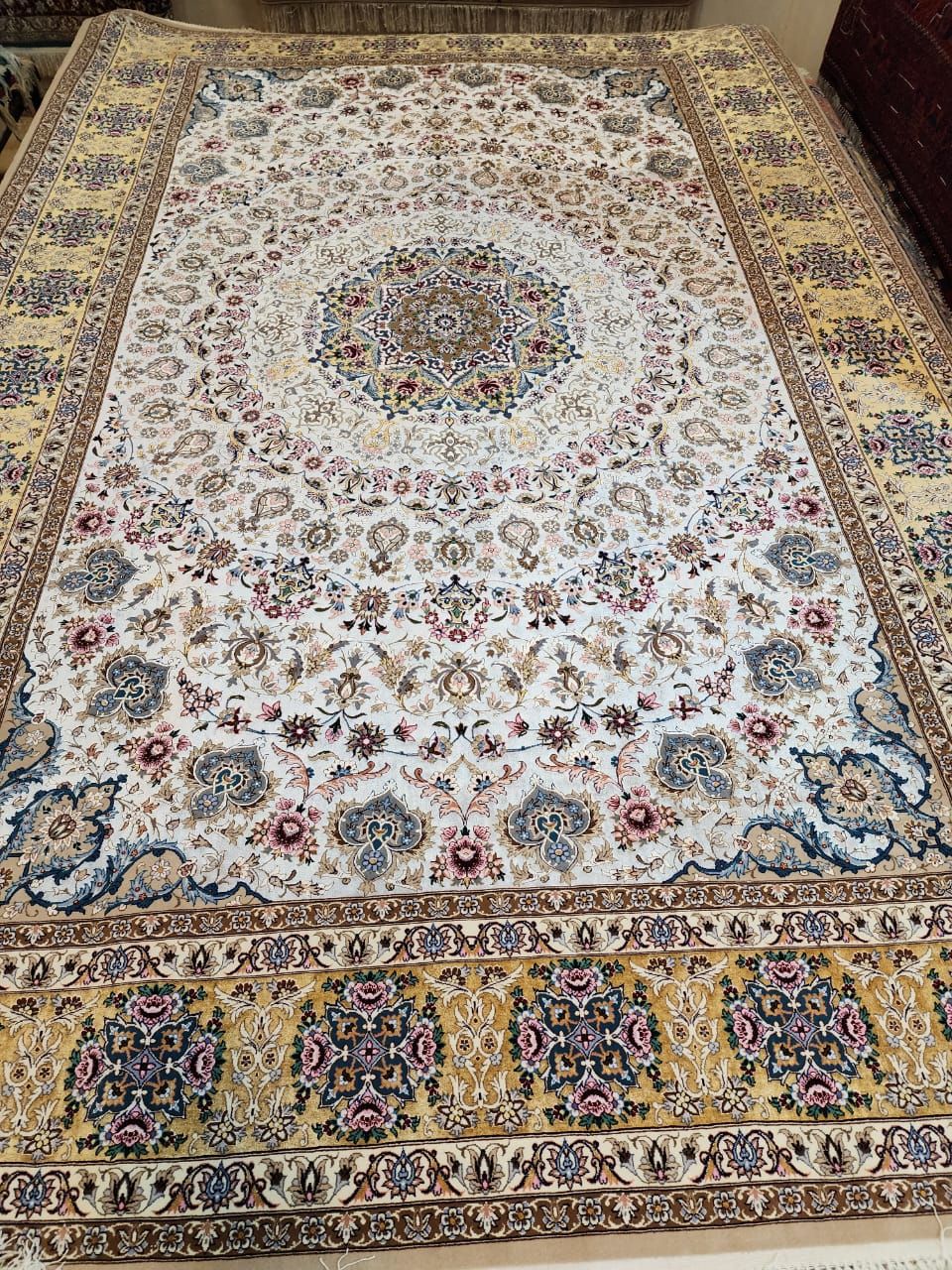 فروش و صادرات فرش های دستبافت