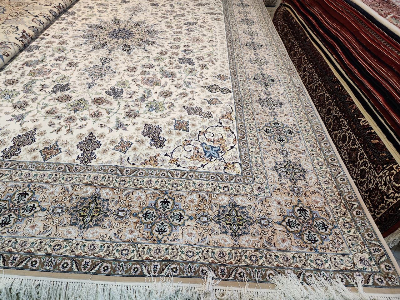 فروش و صادرات فرش های دستبافت