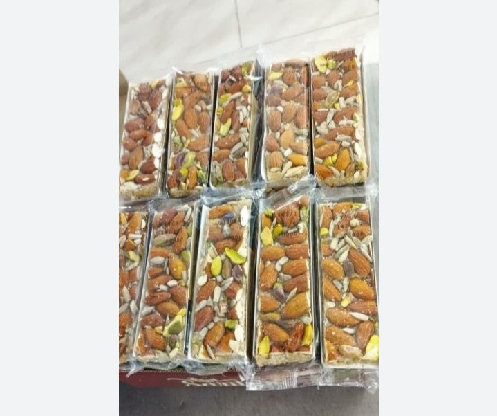 کیک وشیرینی