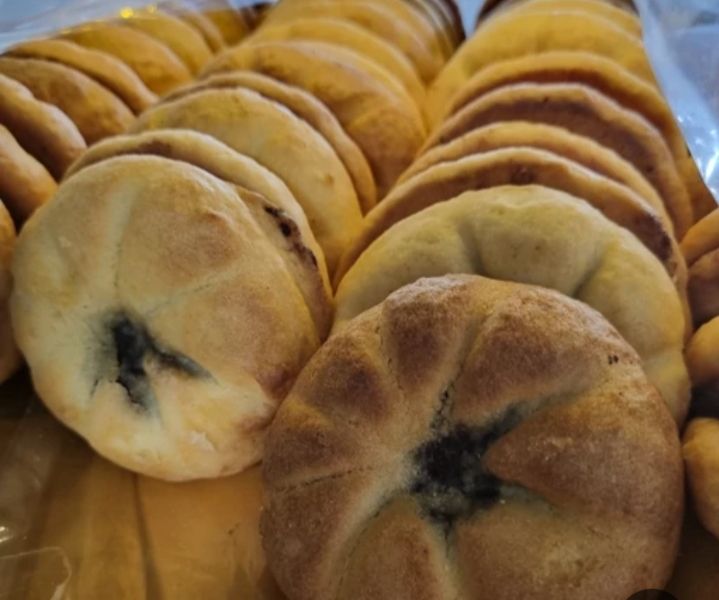 کیک وشیرینی