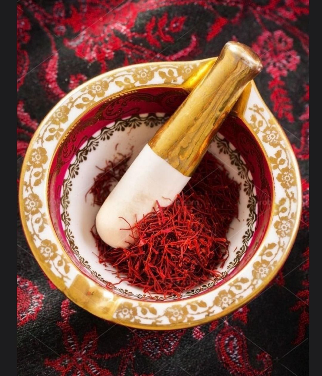 نگین زعفران