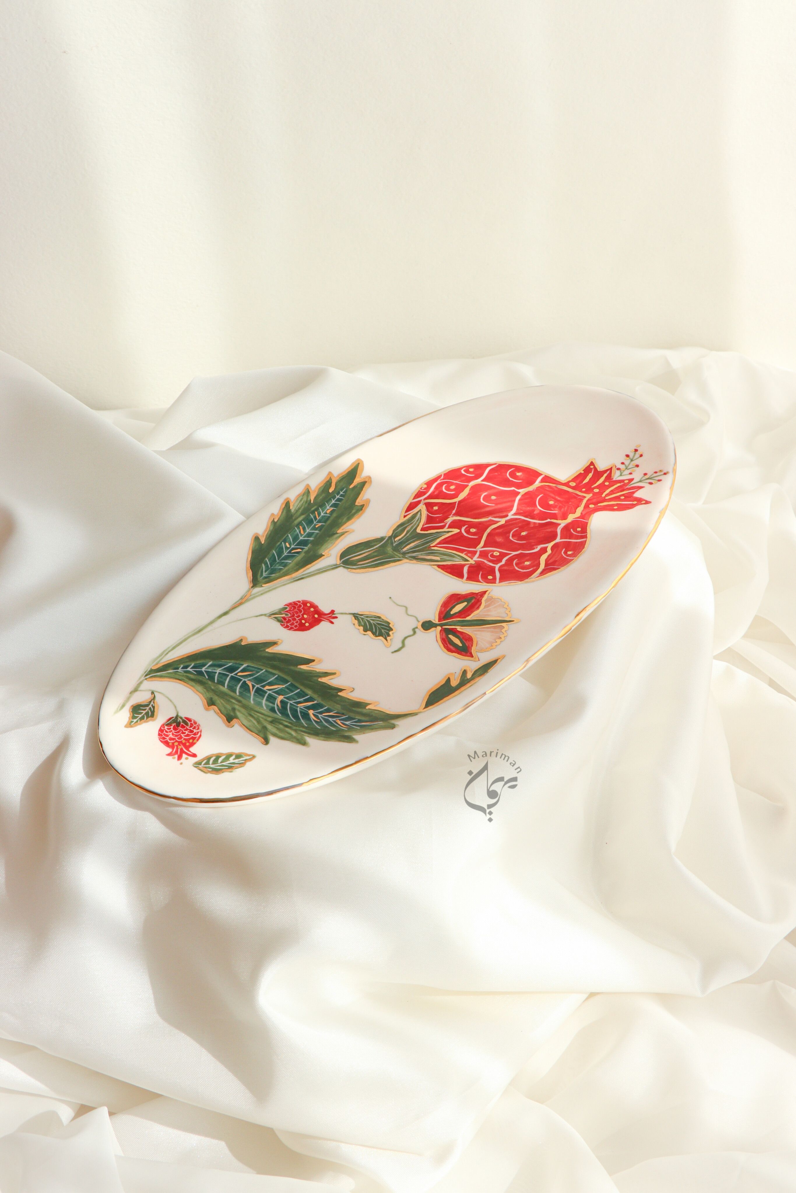 ظروف دست‌ساز سرامیکی