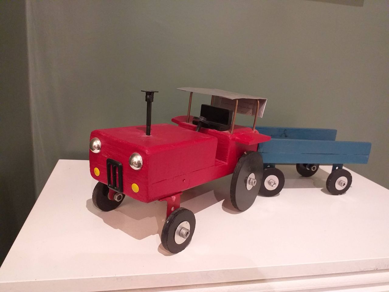 ماشین چوبی دستساز