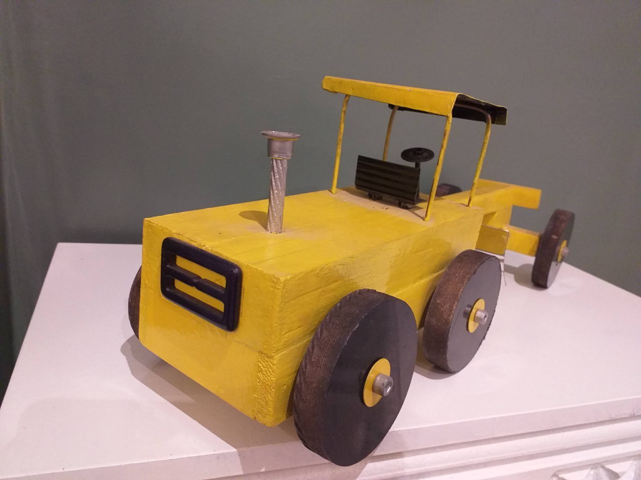 ماشین چوبی دستساز