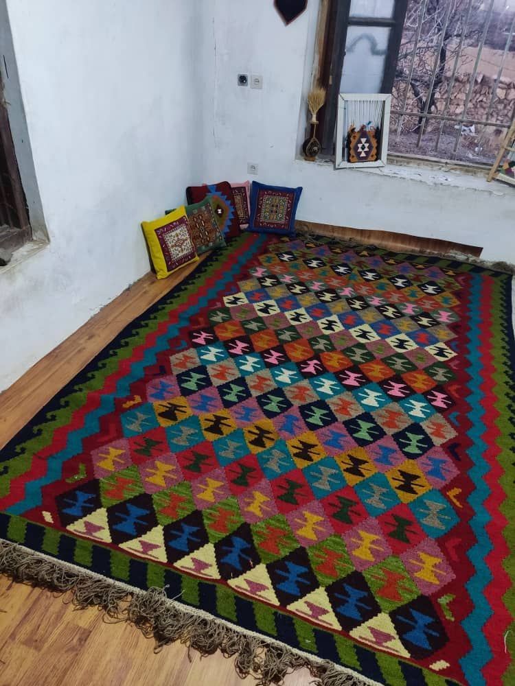 گلیم آریا