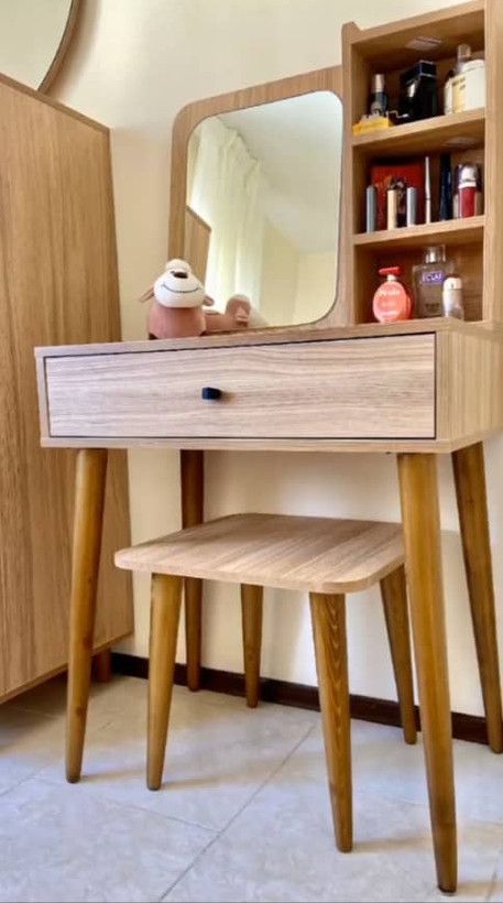 میز آرایش دست ساز + صندلی دارچوب