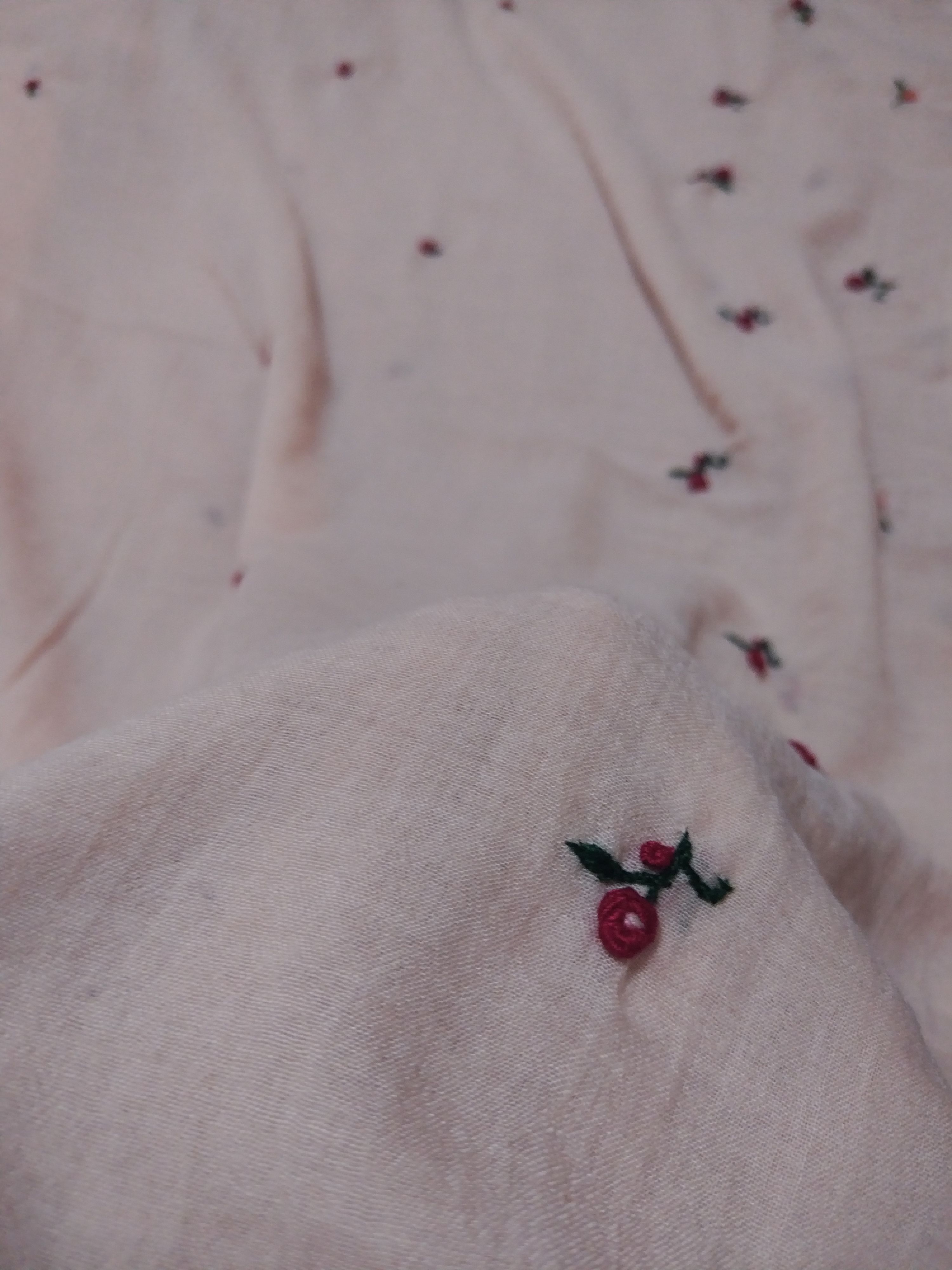 پارچه دست دوز و برجسته 