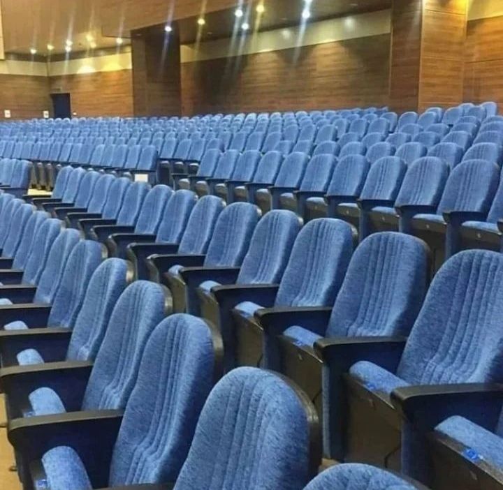 مبلمان سینمایی پایا