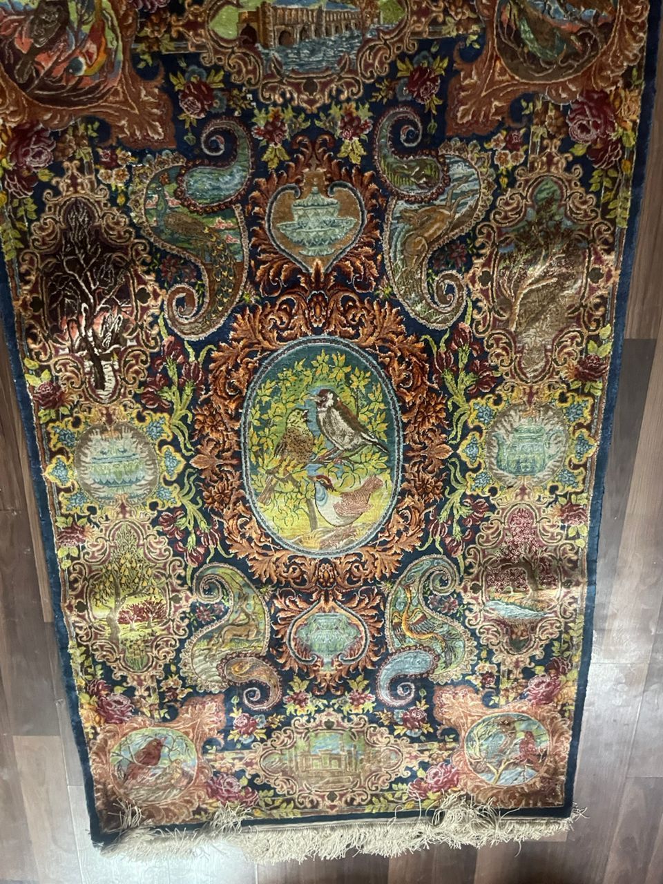 فرش دستباف تمام ابریشم ایرانی