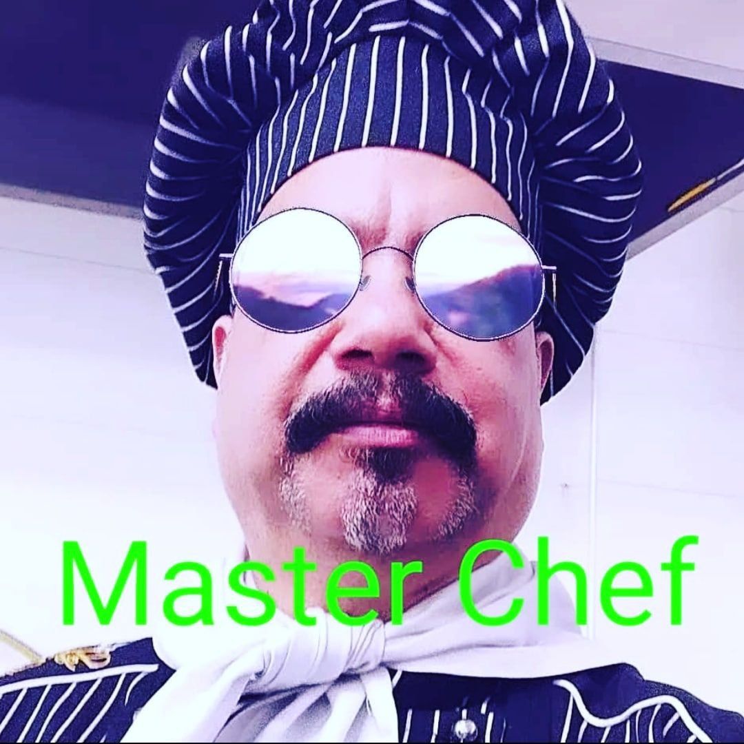 هد شف و سرآشپز بین المللی هستم