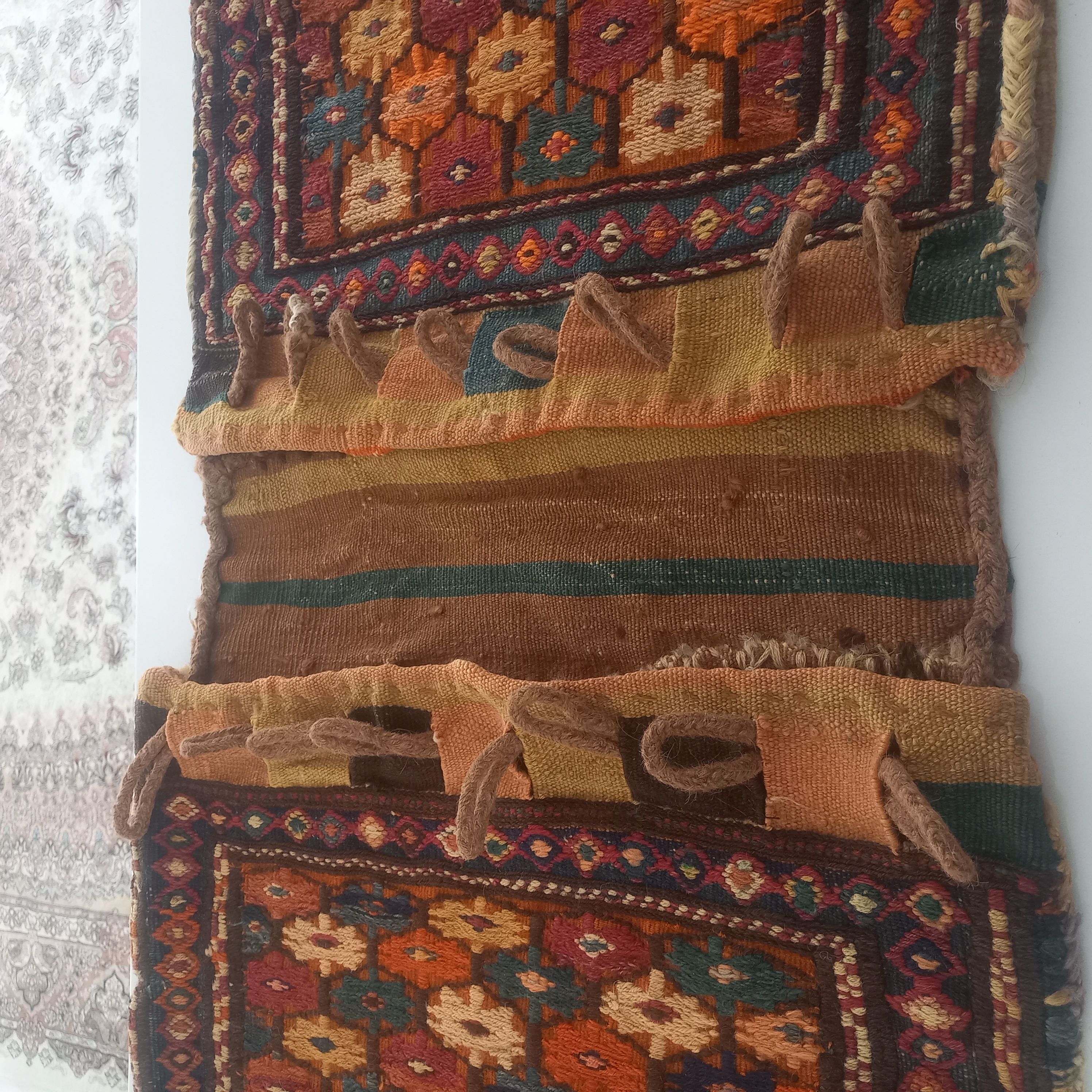 خورجین آنتیکدست‌باف با قدمت