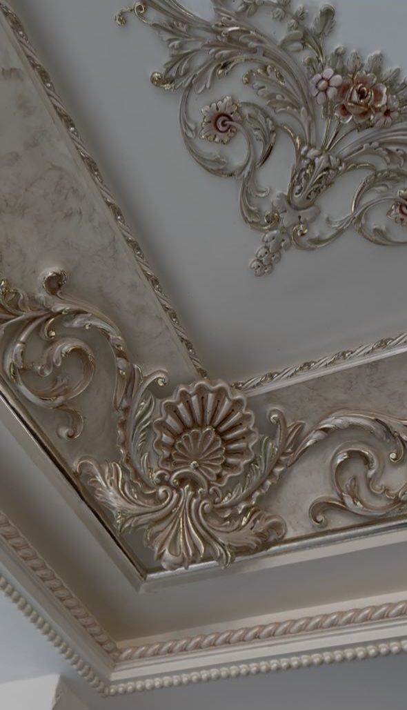 اجرا انواع پتینه و گچبری مدرن و نقاشی