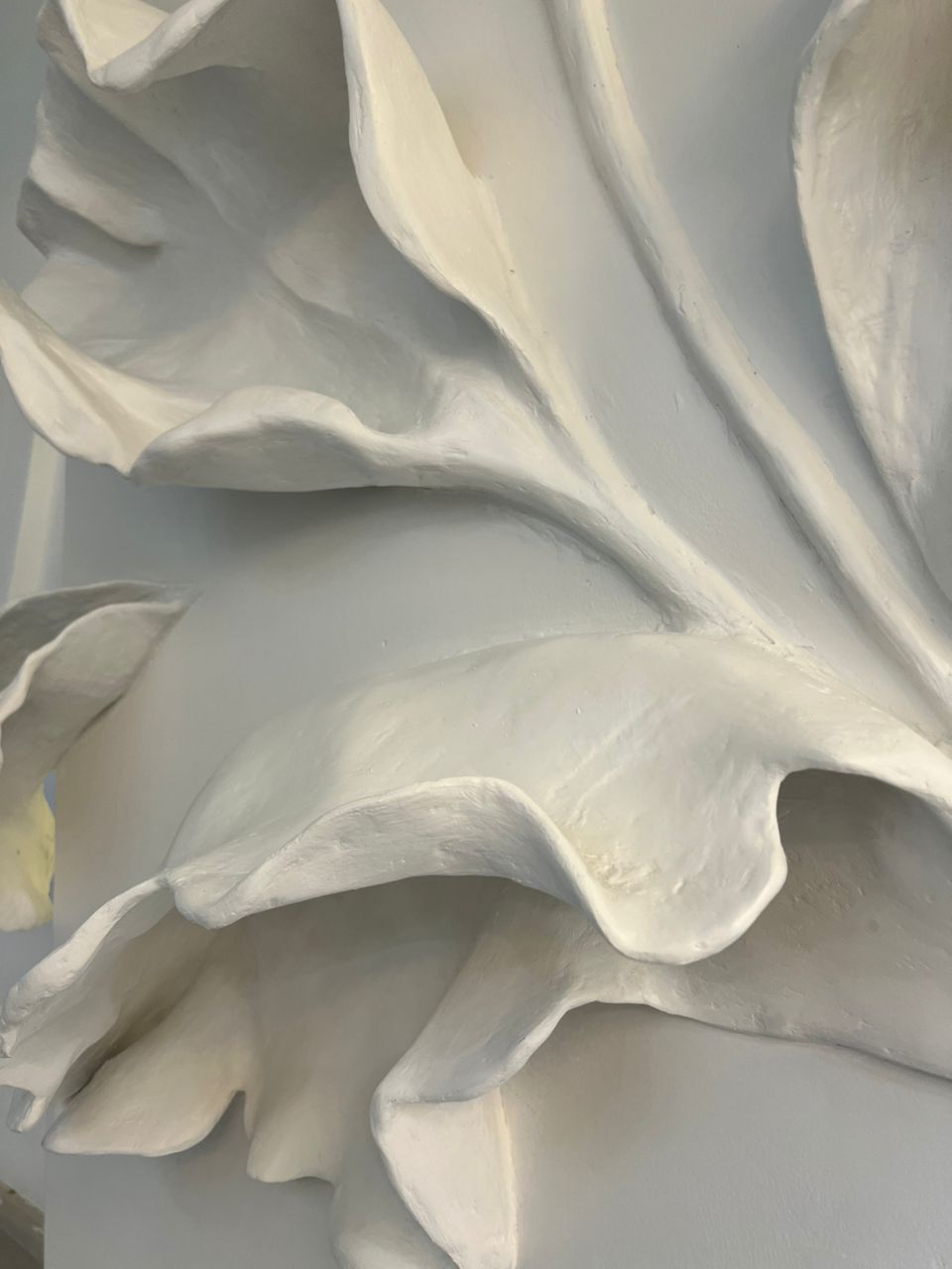 اجرا انواع پتینه و گچبری مدرن و نقاشی