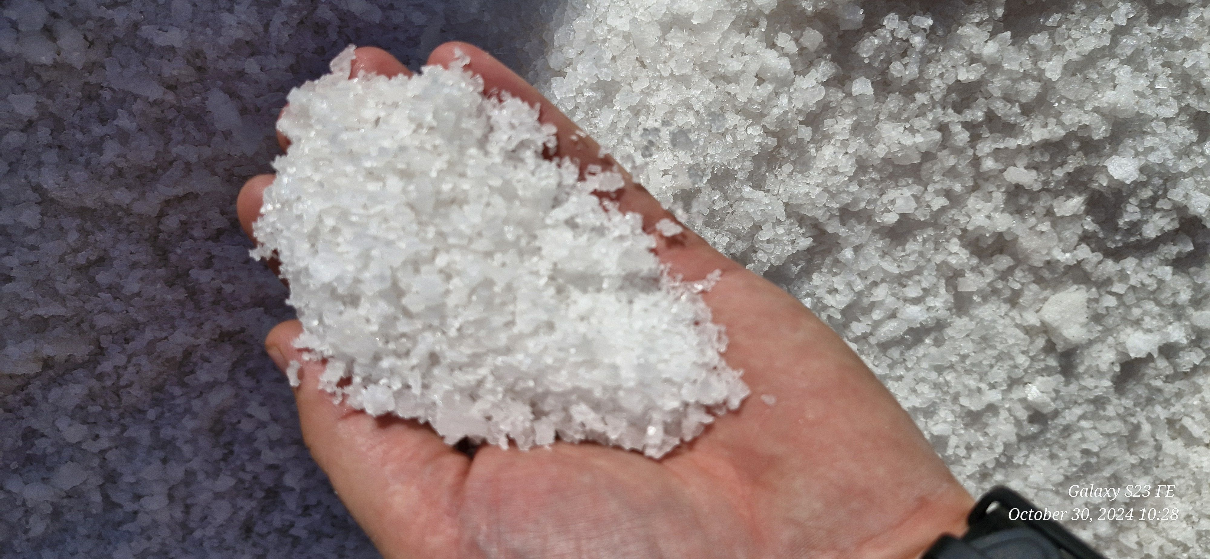 سنگ نمک طبیعی و نمک پودر صنعتی