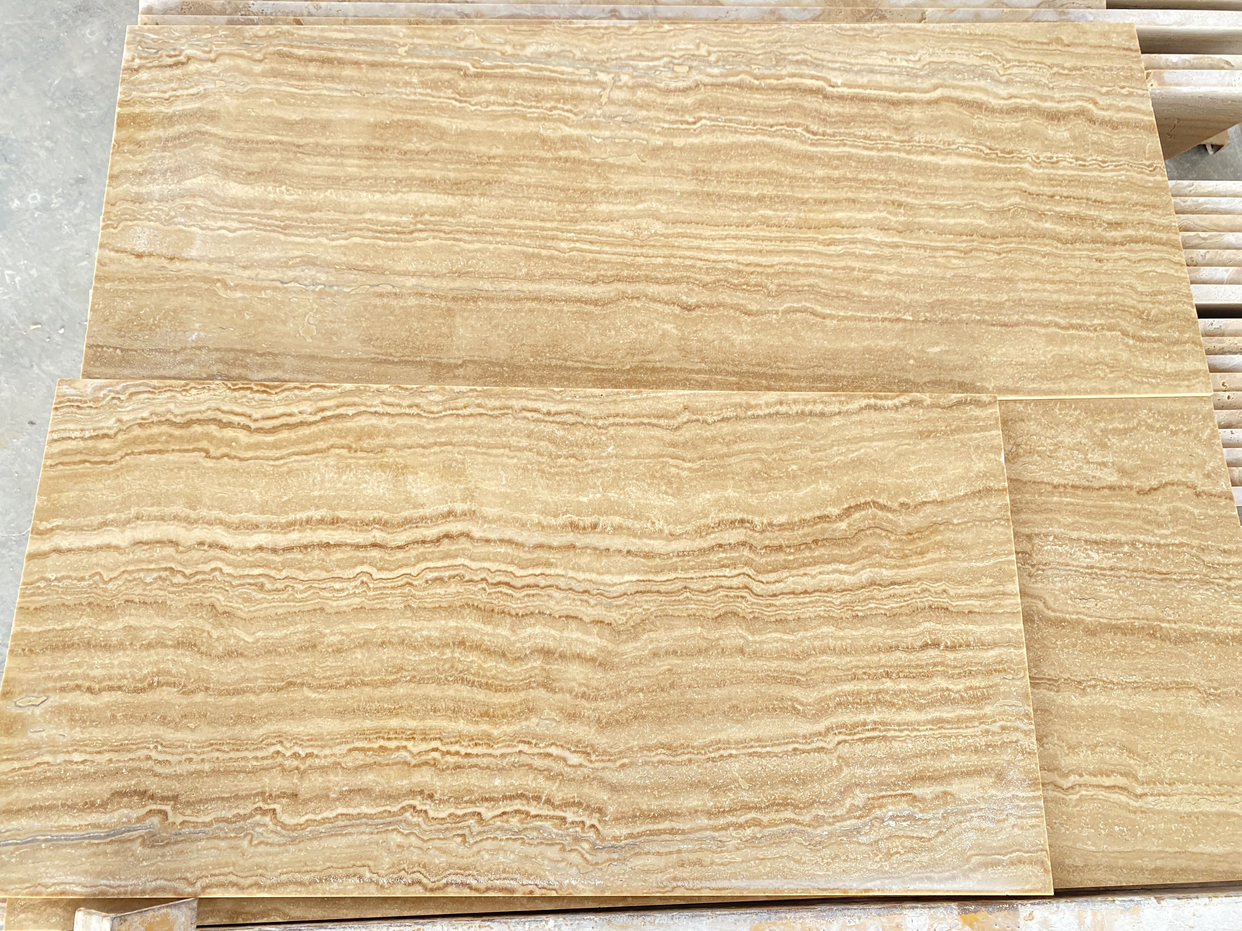 سنگ تروارتن موج دار عسلی 