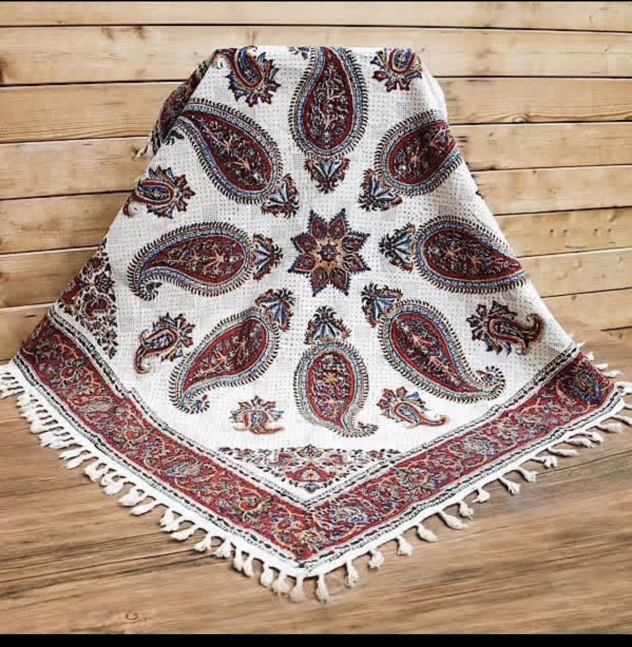 رومیزی و سفره سنتی