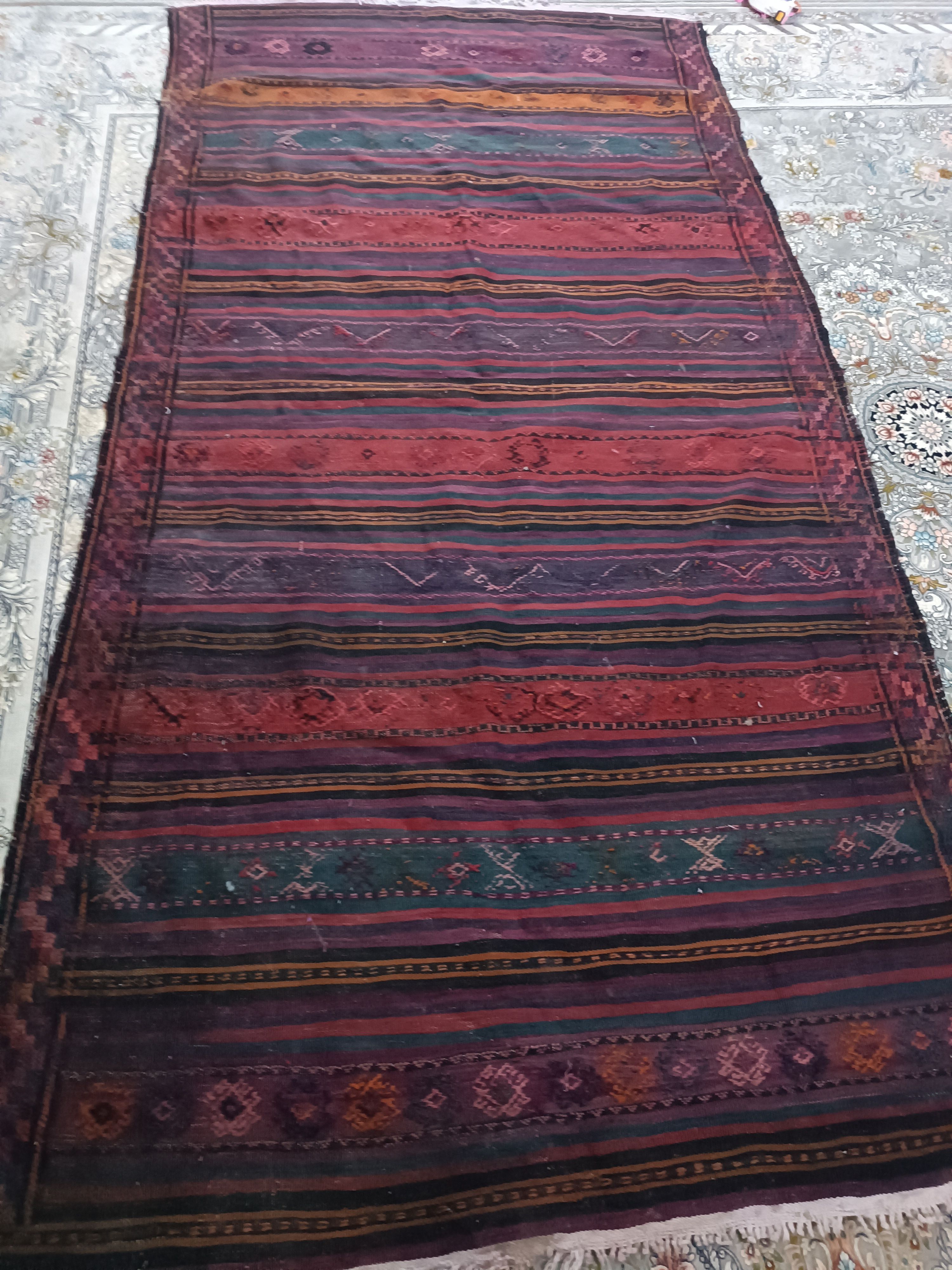 گلیم قدیمی دستباف 