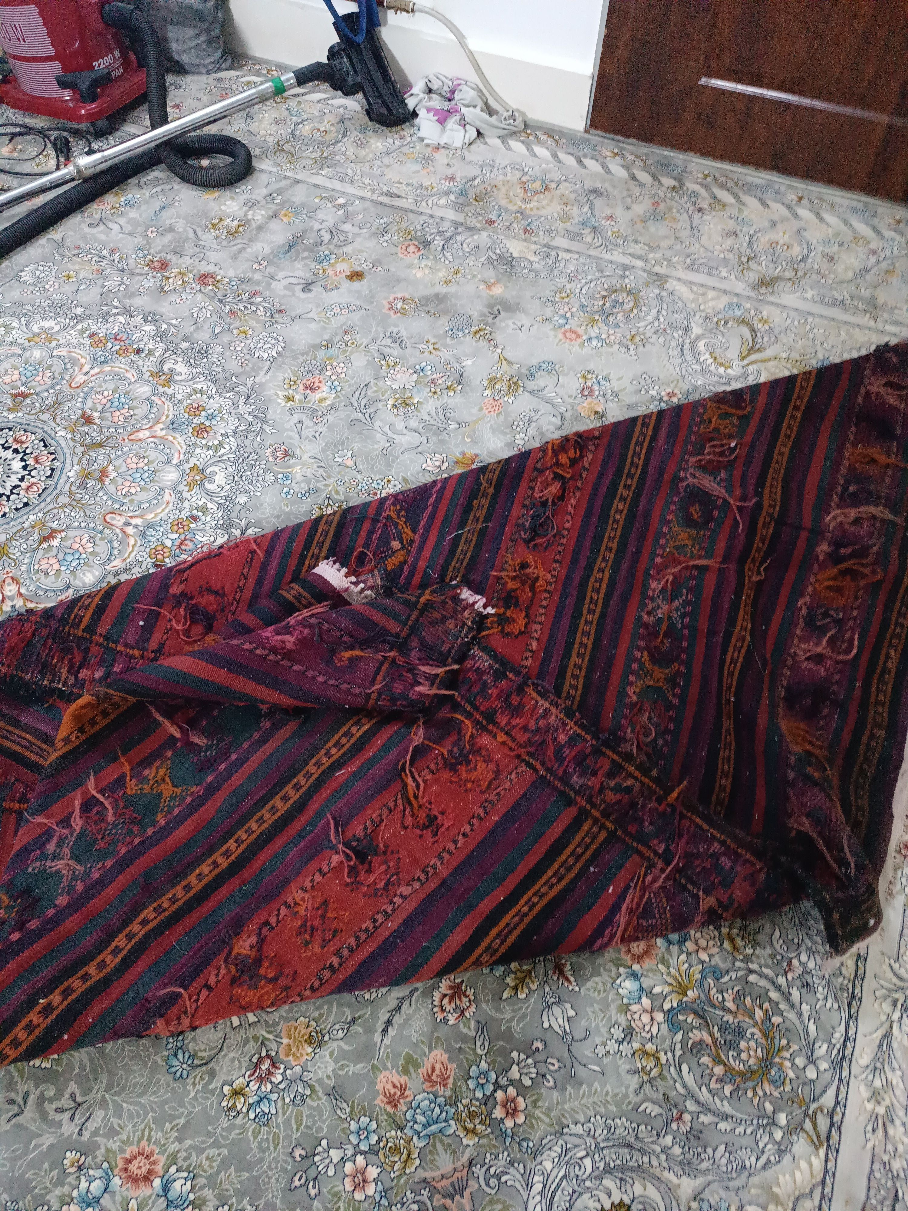 گلیم قدیمی دستباف 