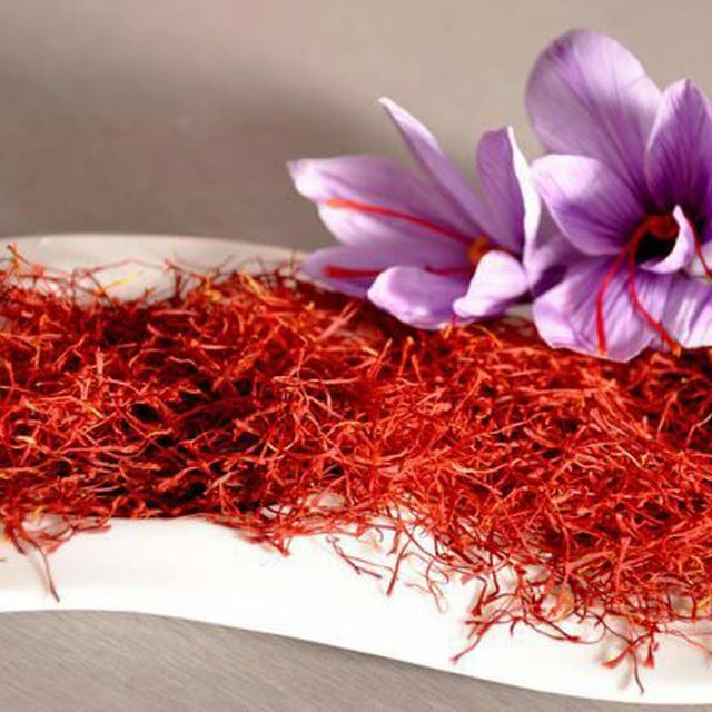 زرشک و زعفران اعلای خراسان