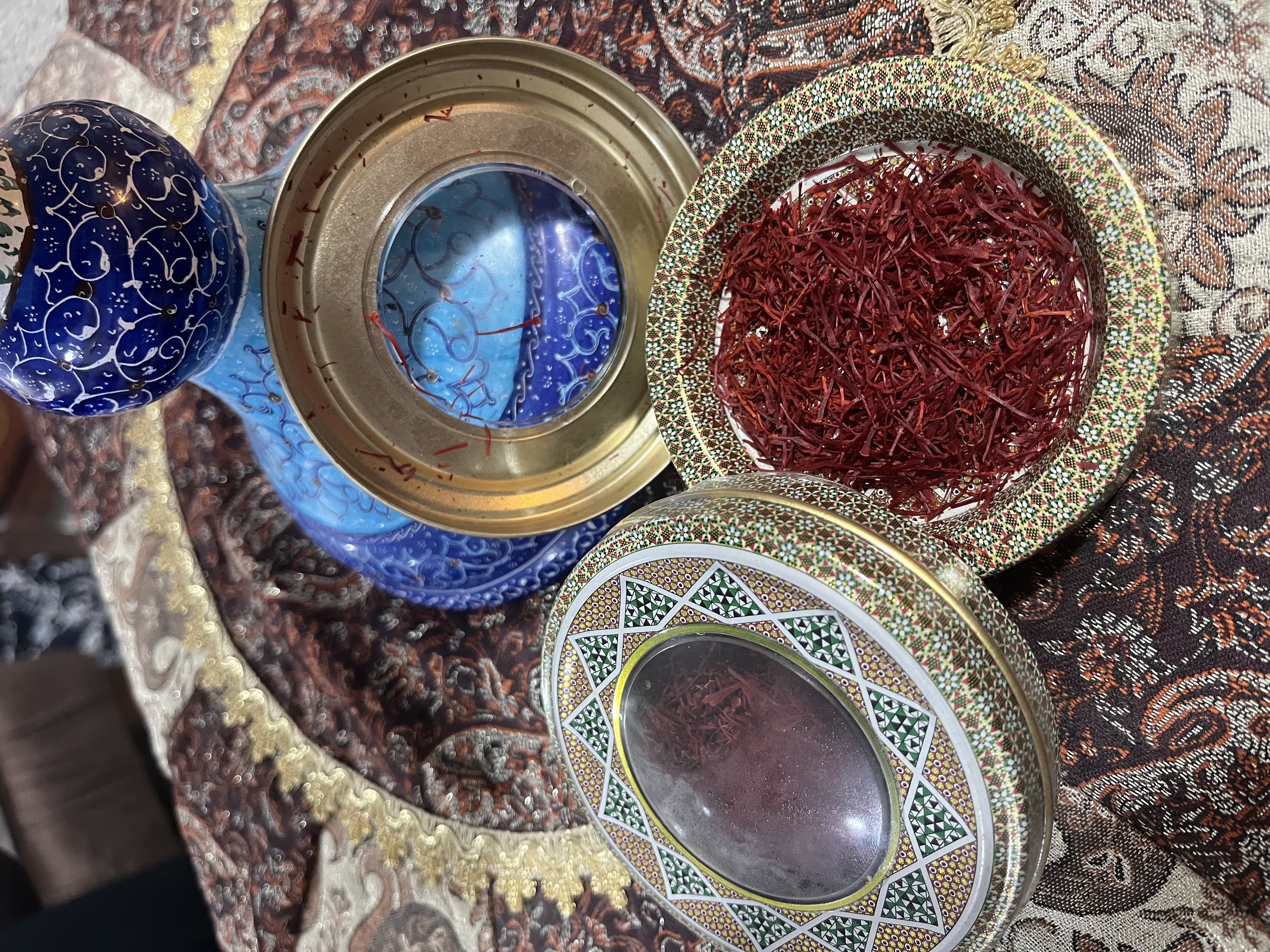 زعفران و ادویه جات