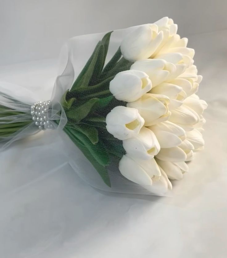 دسته گل عروس