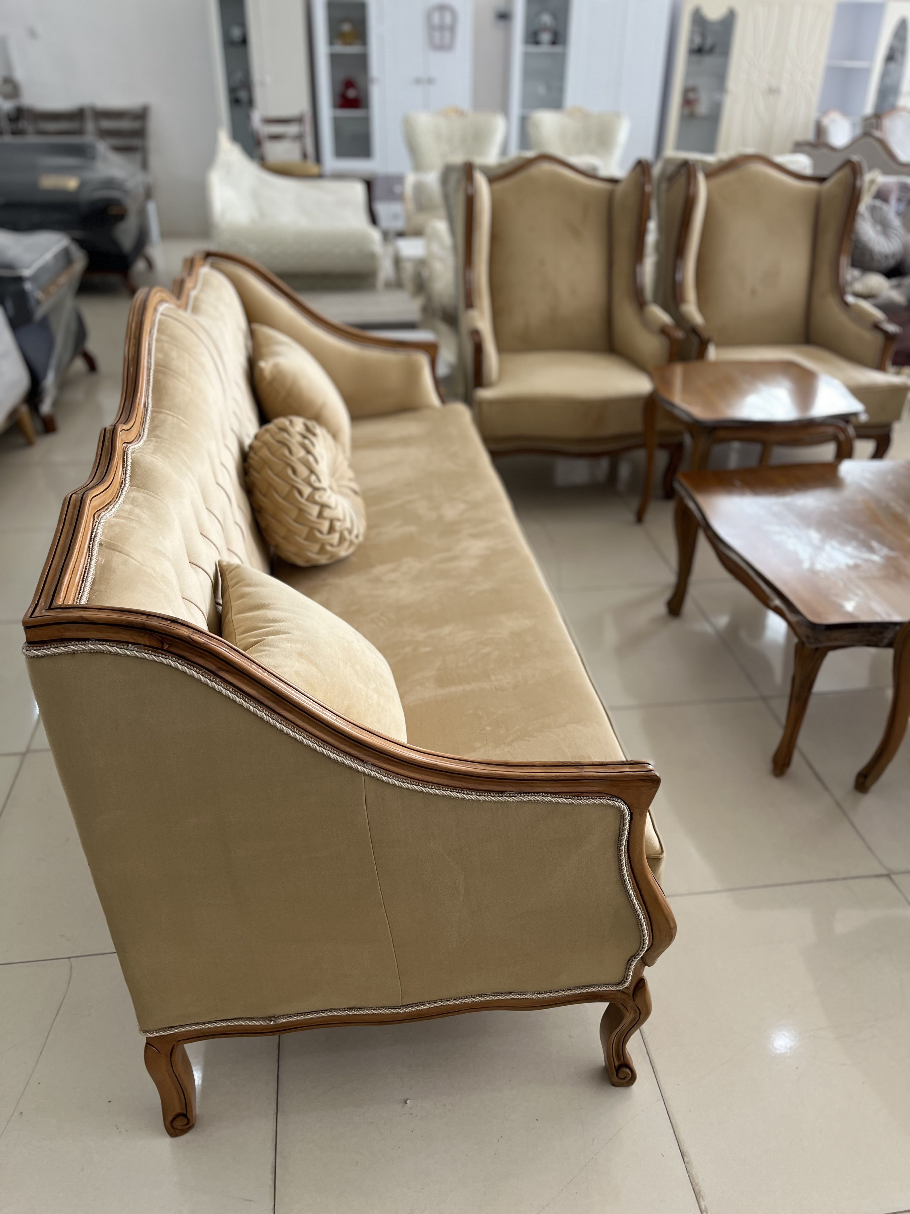 مبل کلاسیک