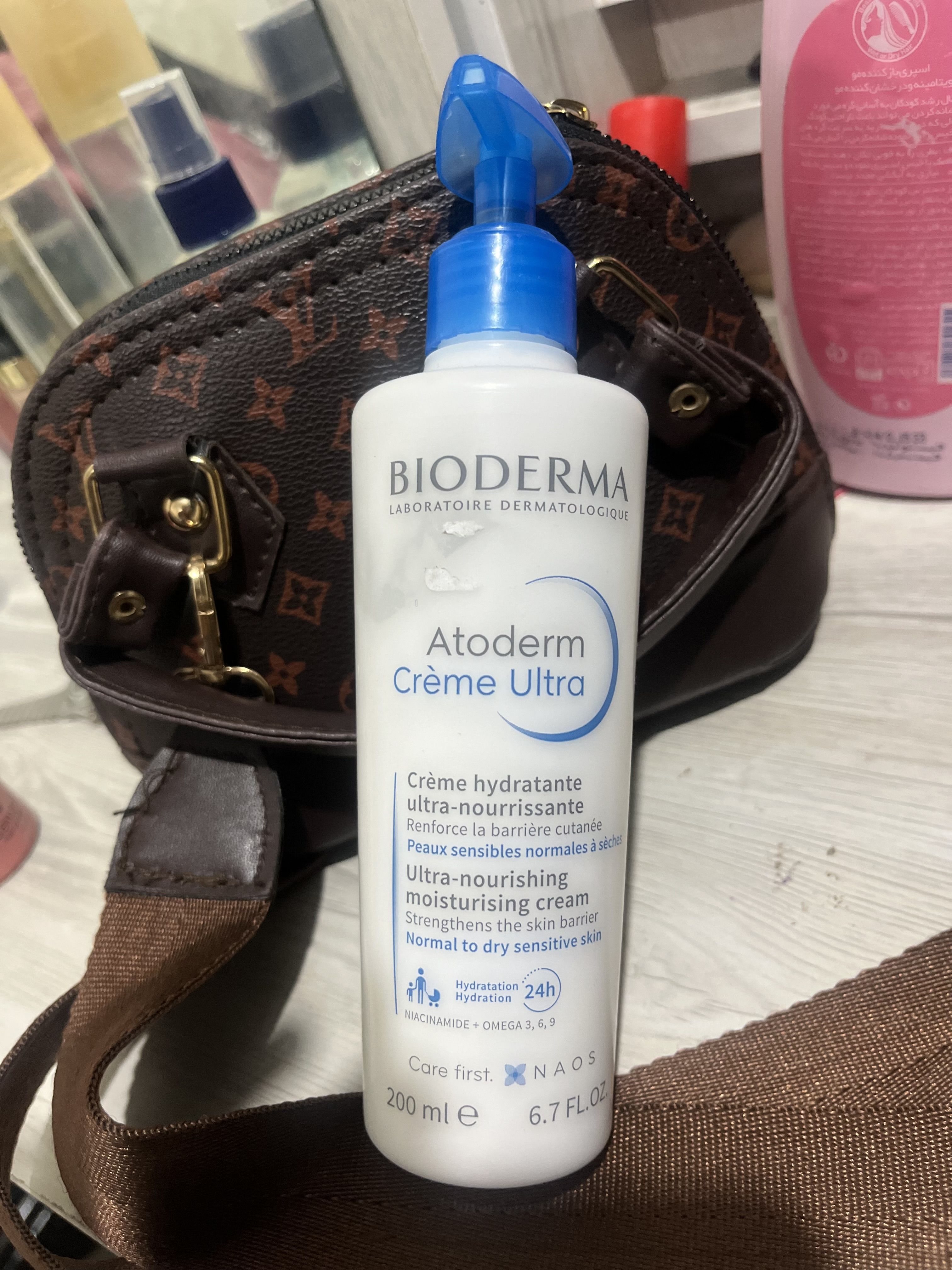 آبرسان bioderma  آبرسانی عمیق