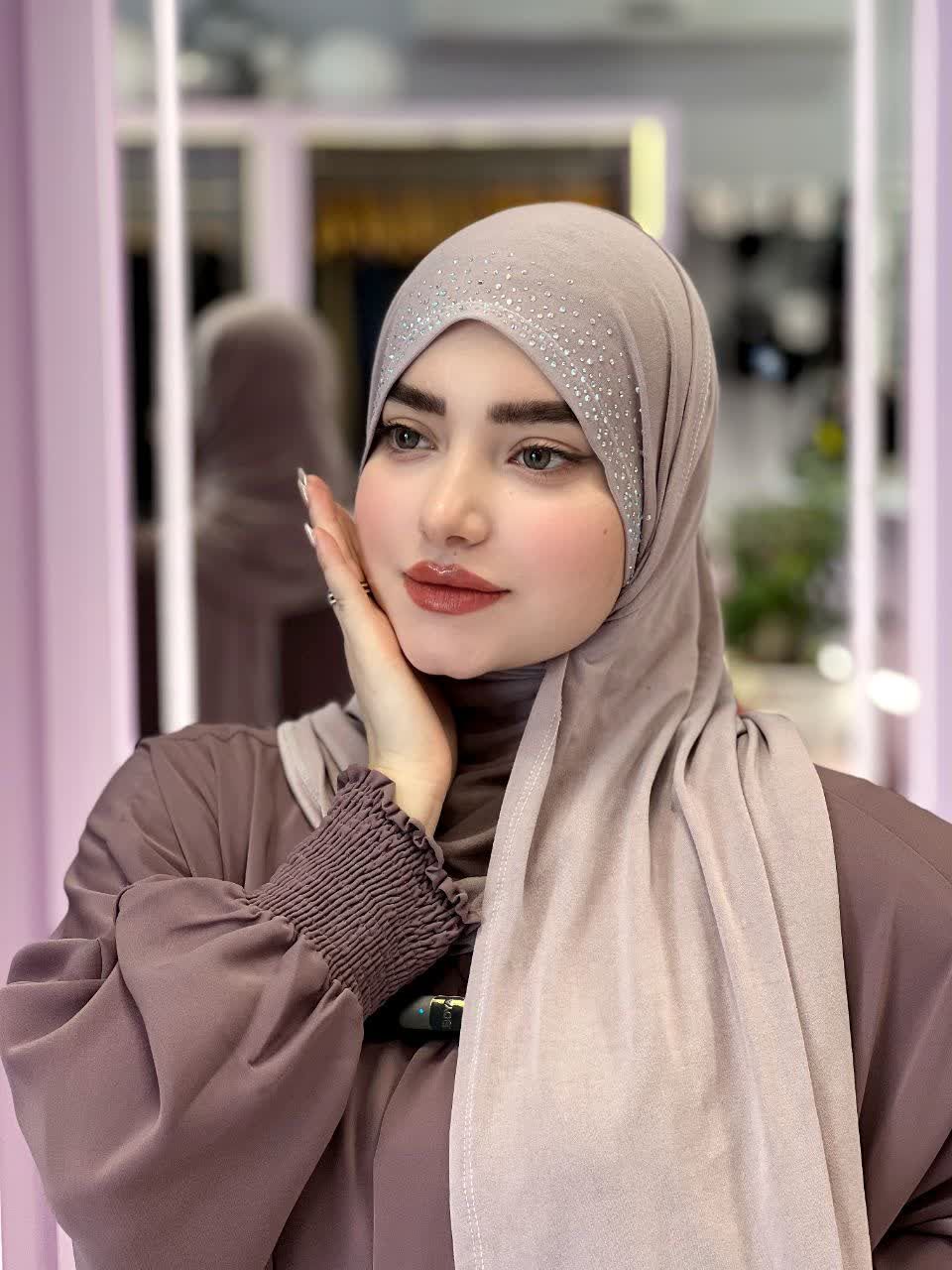 شال عربی با نگین های زرینی