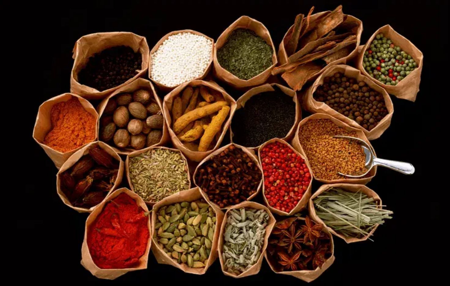 ادویه خام و ادویه های ترکیبی