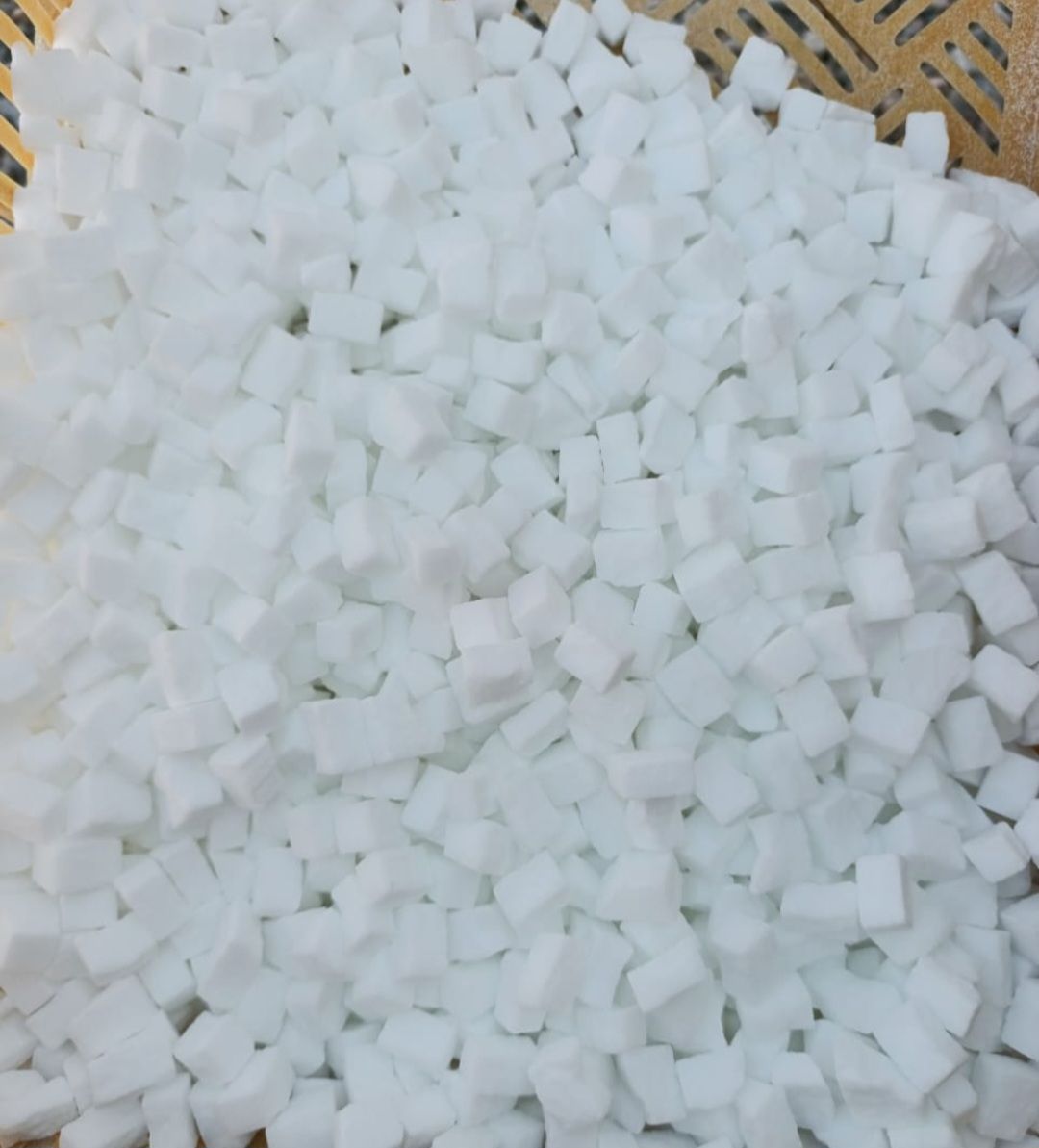 قند شکسته پختی 
