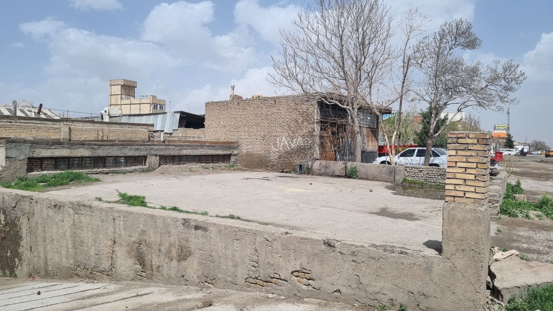 زمین 330 متری - تجاری صنعتی