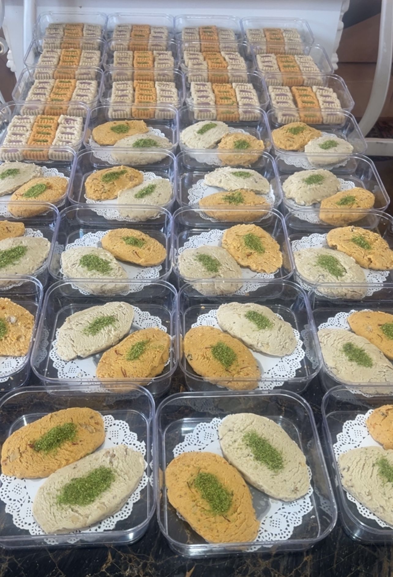 انواع حلوا وخرمای مجلسی