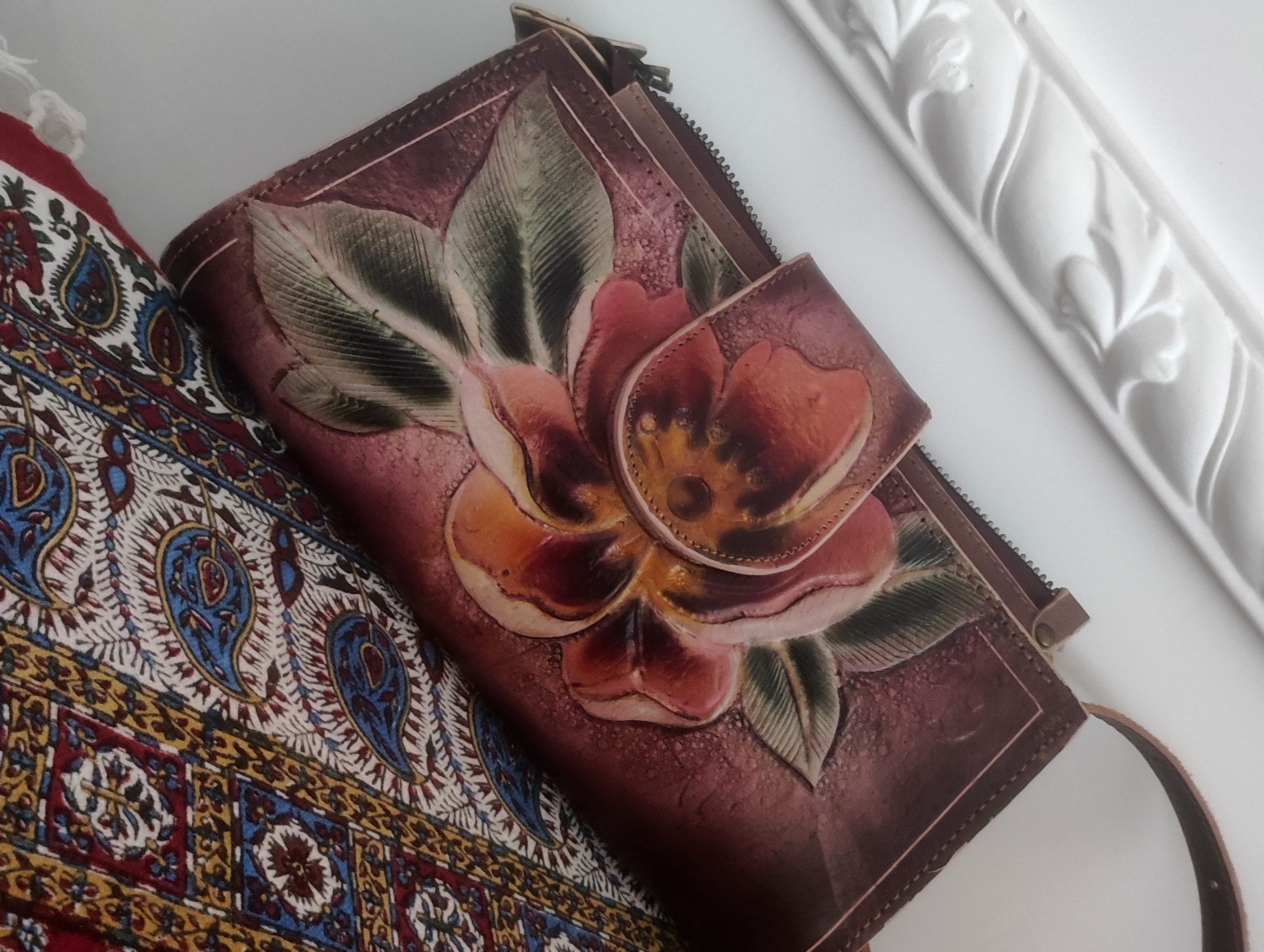 کیف و کفش چرم طبیعی گاوی 