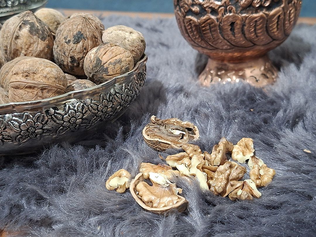بادام  درختی ،کشمش و گردو درجه یک فارس