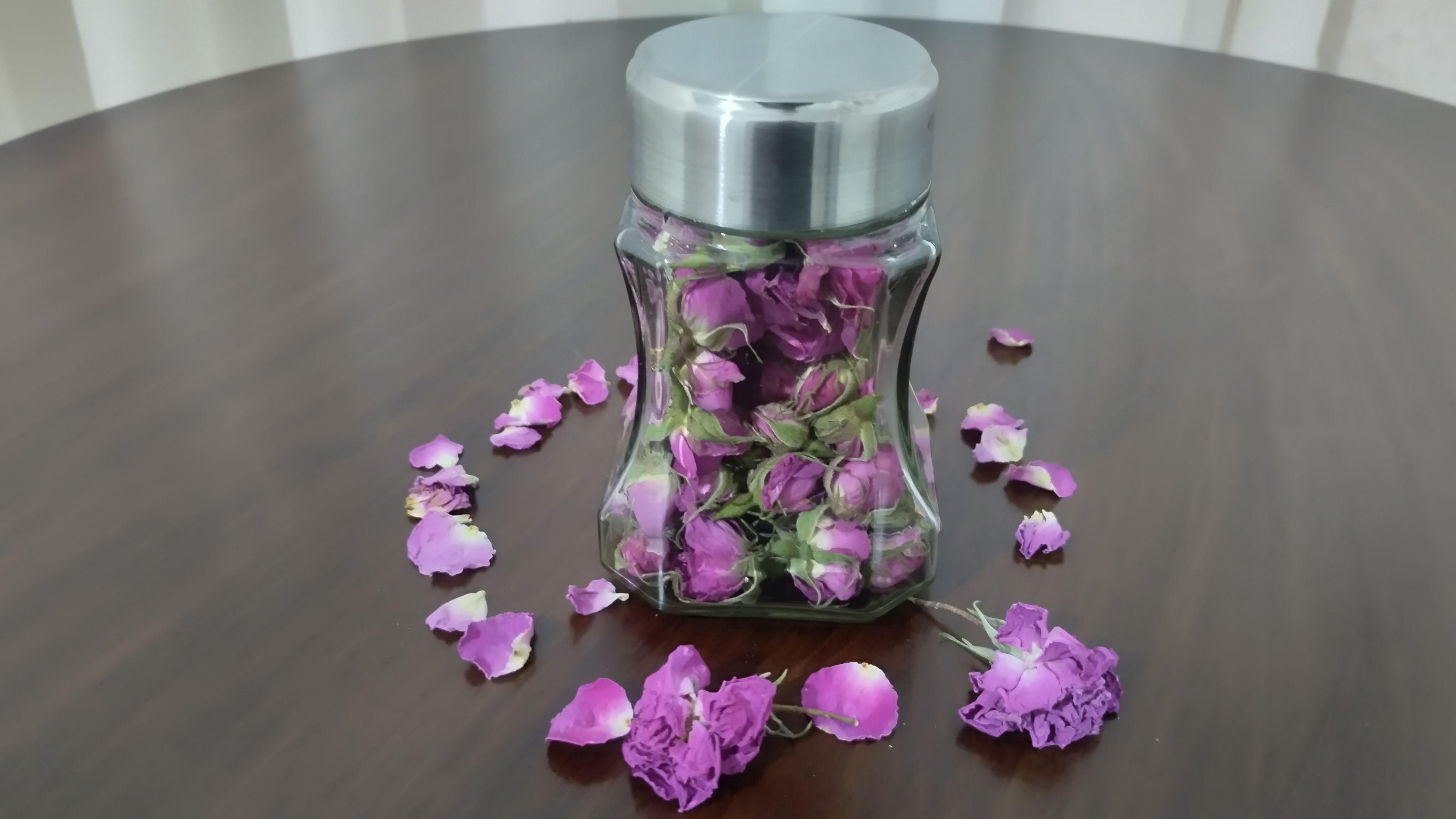 گل محمدی خشک شده طبیعی