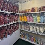 Dry ice cream and dried fruit