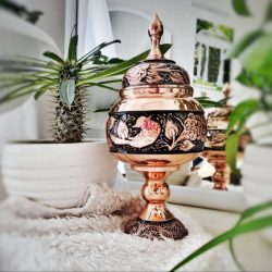 شکلات خوری شیک