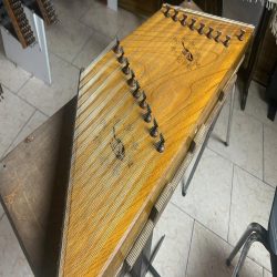الصنج والآلات الموسيقية