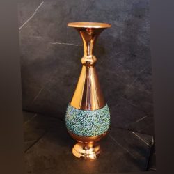 یک گلدان زیبای مسی فیروزه ای