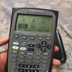 ماشین حساب تگزاس تیتانیوم ti89