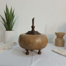 شکلات خوری چوبی