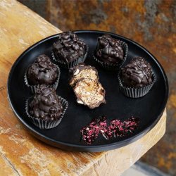 بمب انرژی رژیمی بدون شکر بمب انرژی رژیمی بدون شکر