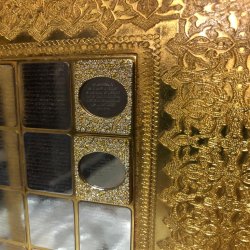 کتاب قرآن از طلا و برلیان