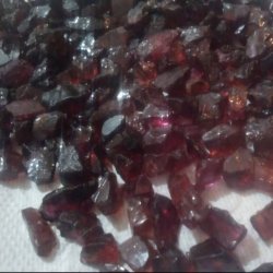 سنگ یاقوت سیلان سریلانکا معدنی اصل