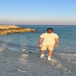 مدیر باغ تالار و رستوران 